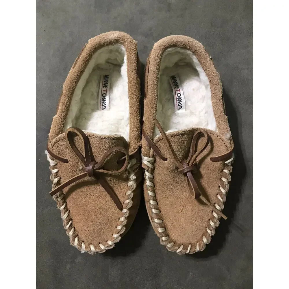 Minnetonka Moccasin Slippers Tan Suede Faux‎ Fur Lined Kids Size 13